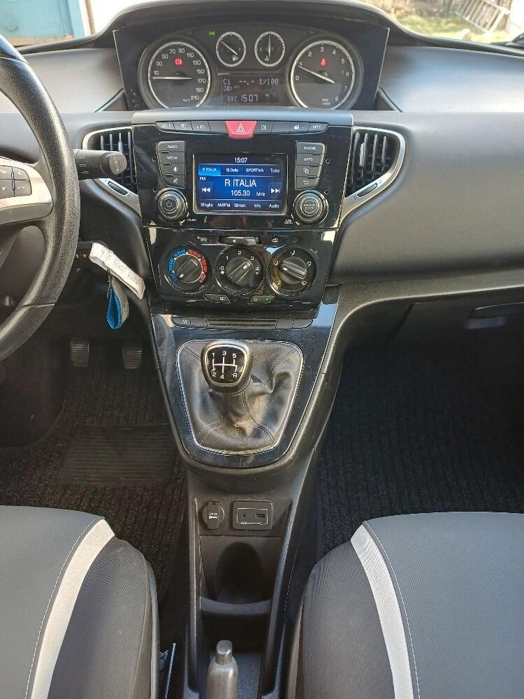 Lancia Ypsilon 1.200 Silver Km 66.000