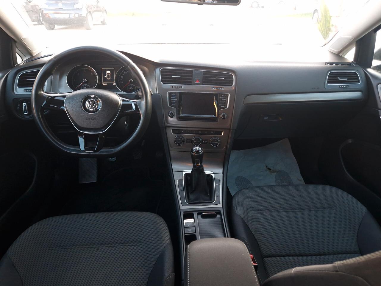 Volkswagen Golf 1.6 TDI 110cv BIXENON RETROCAM NAVI