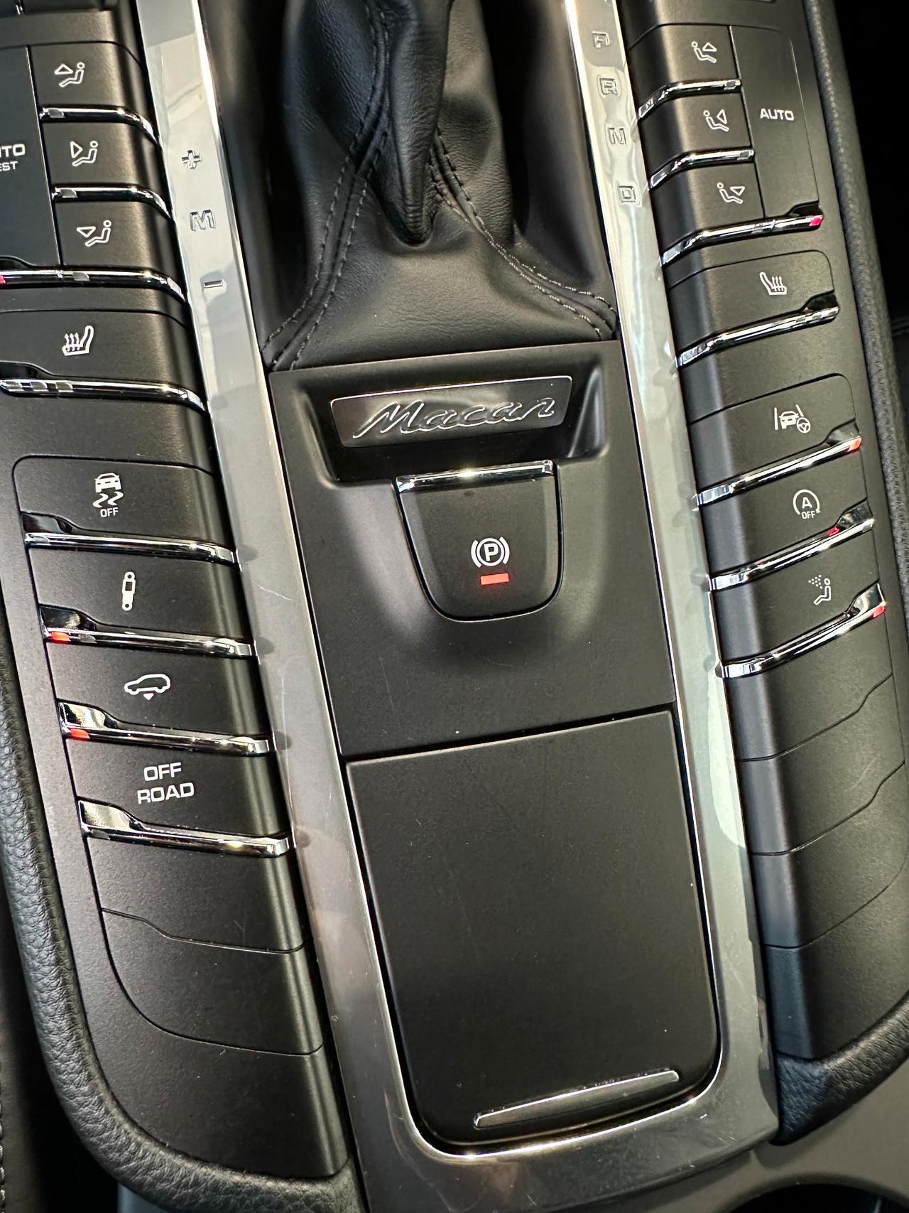 Porsche Macan 2.0 PDK-21"-Keyless-Camera-PASM-Sport Chrono