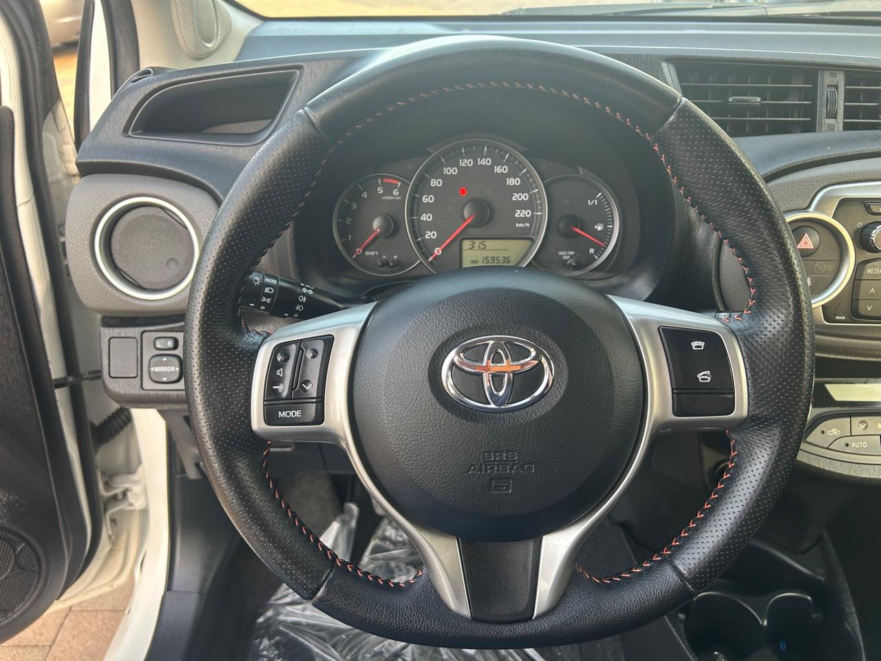 Toyota Yaris 1.4 D-4D 5 porte Lounge