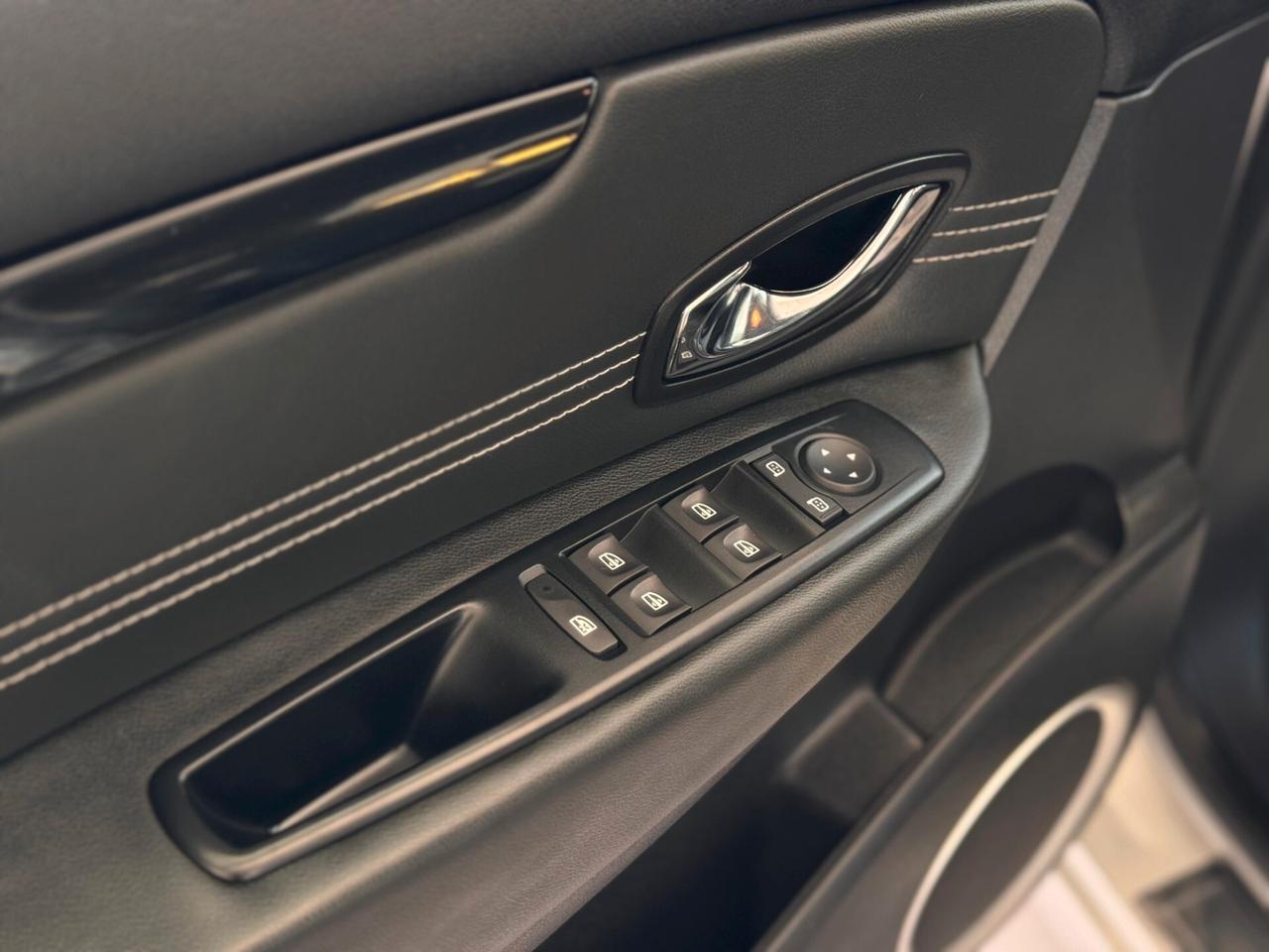 Renault Scenic Scénic X-Mod 1.5 dCi 110CV Dynamique