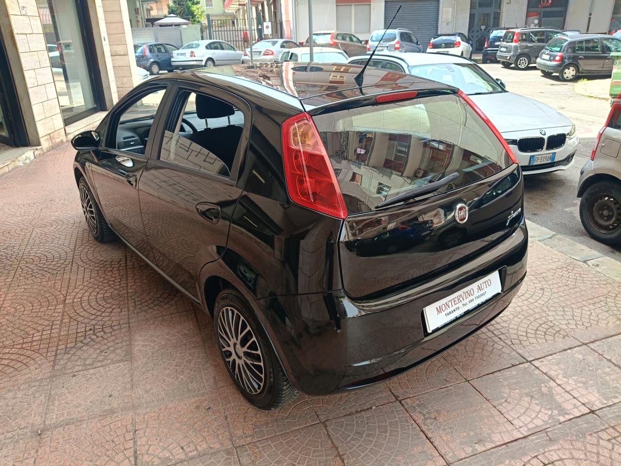 FIAT GRANDE PUNTO 1.2 5PORTE-NEOPATENTATI -Euro 4350