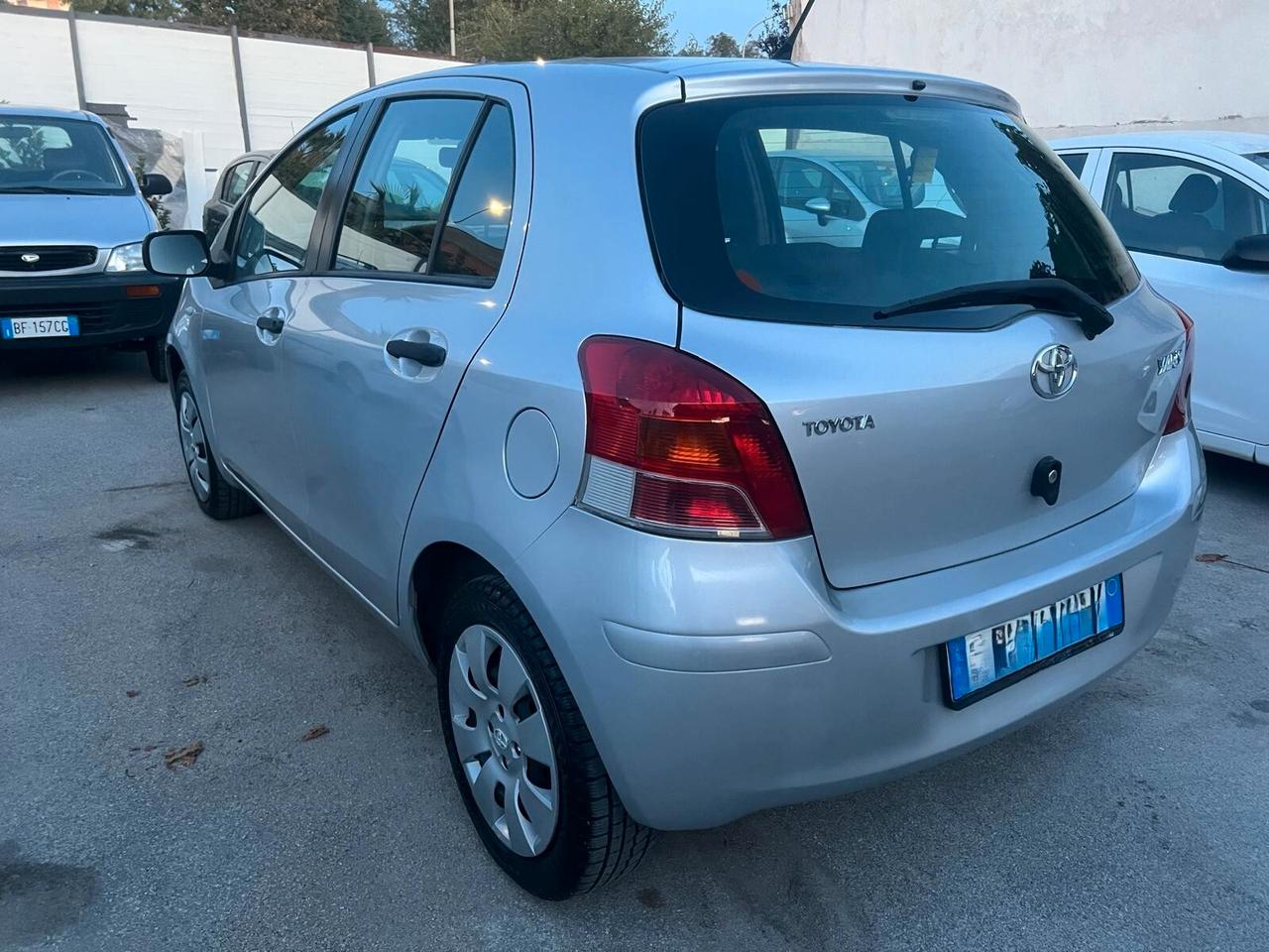 Toyota Yaris 1.0 5 porte PERFETTA - 2010