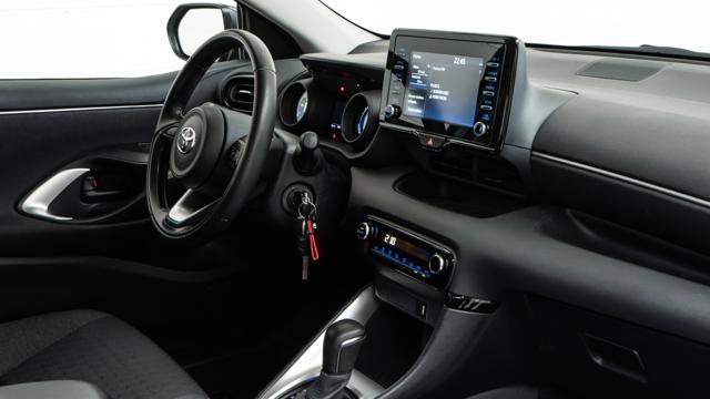 TOYOTA Yaris 1.5 Hybrid IVA ESPOSTA NEOPATENTATI