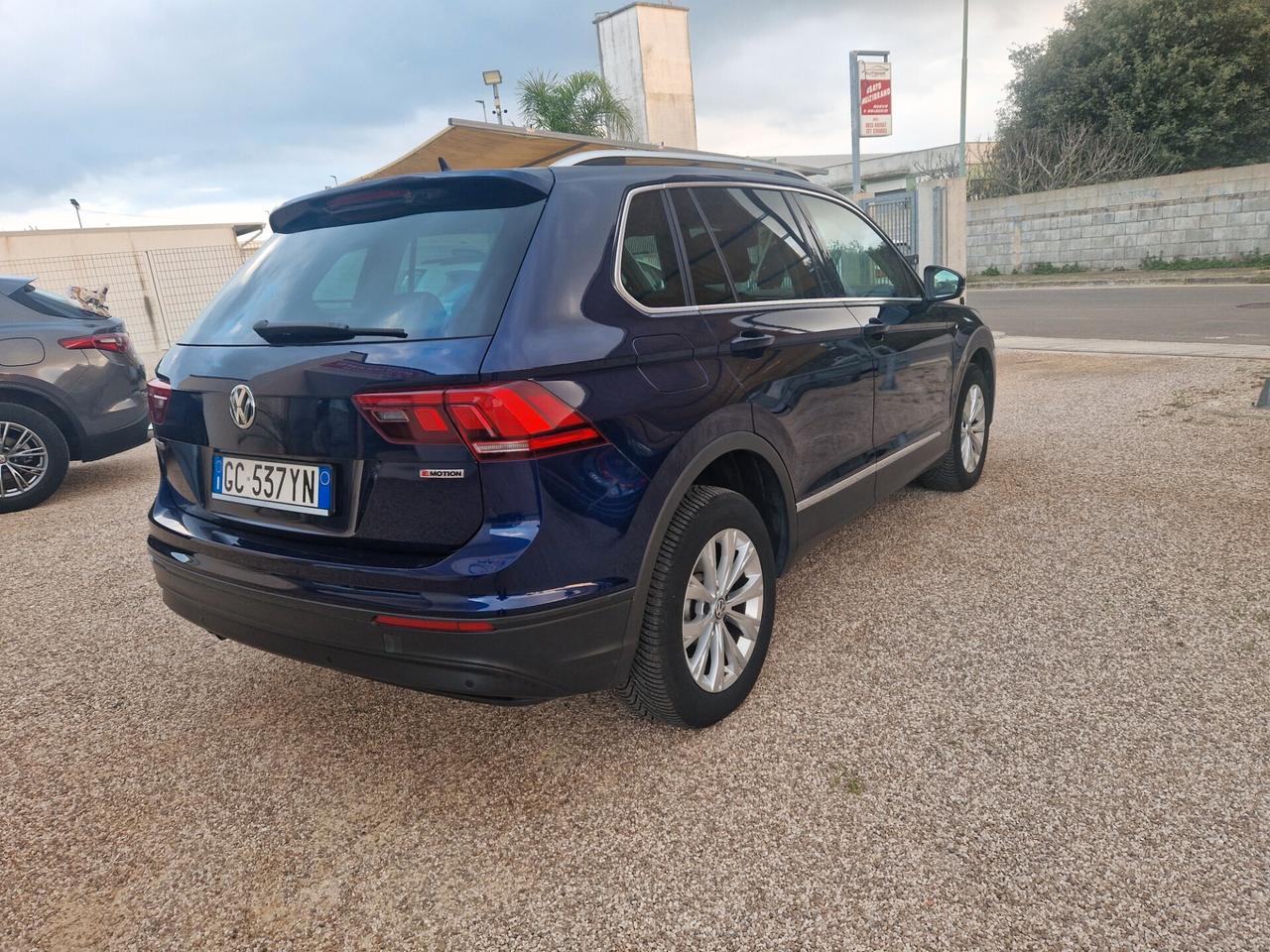 Volkswagen Tiguan 2.0 TDI SCR DSG Sport BlueMotion Technology