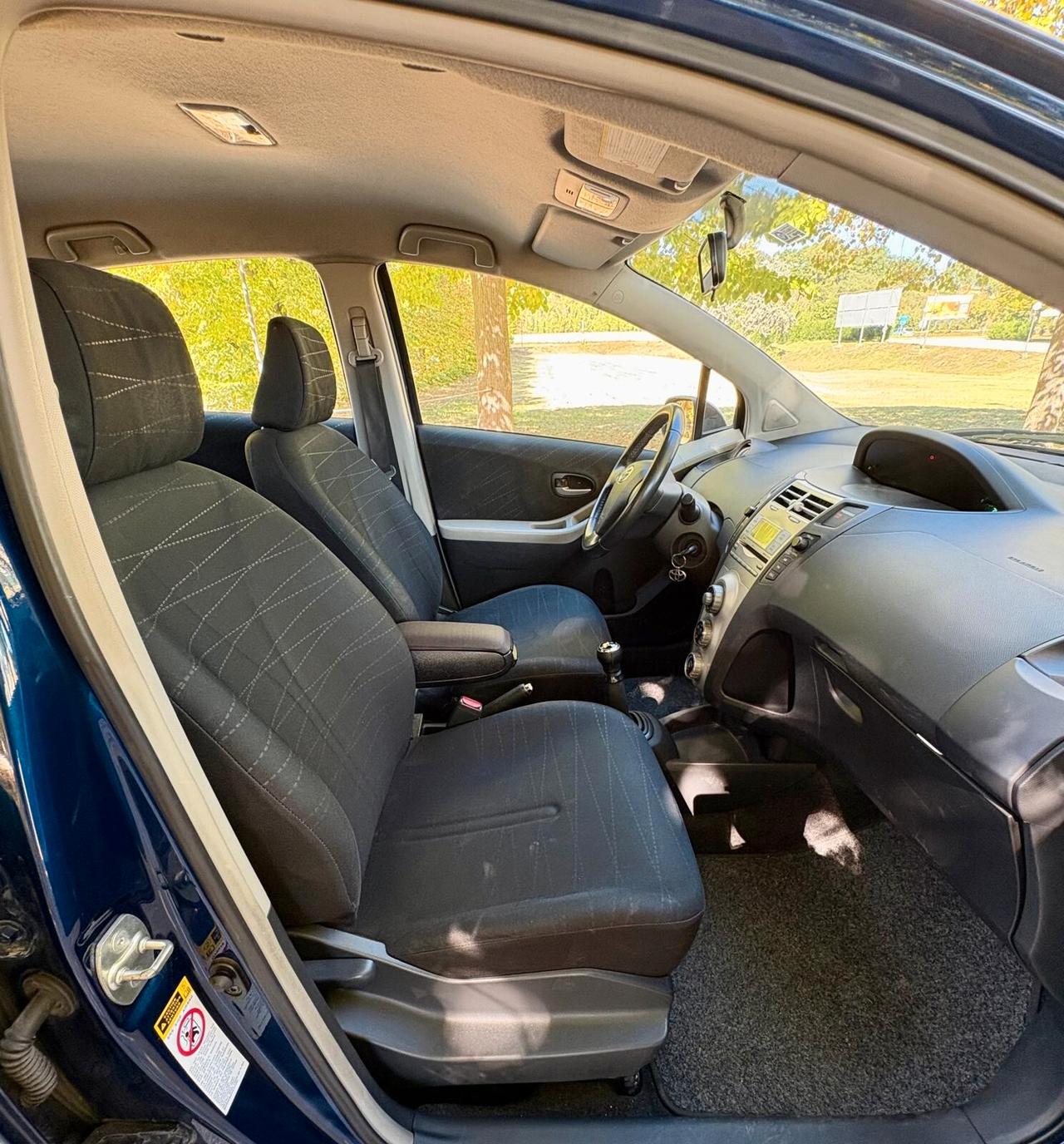Toyota Yaris 1.4 D-4D 5 porte Navi