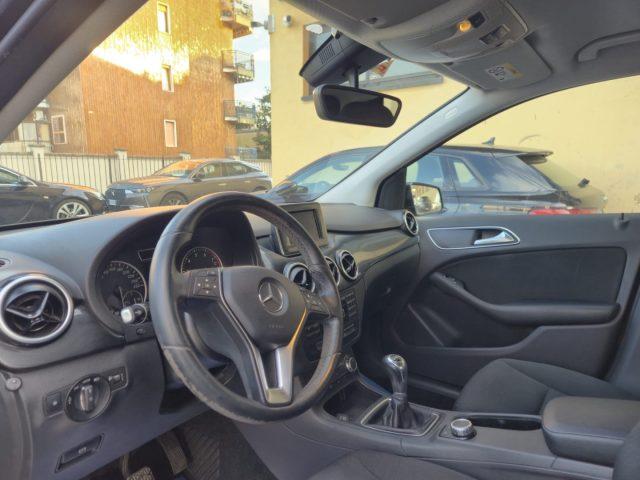 MERCEDES-BENZ B 180 Executive