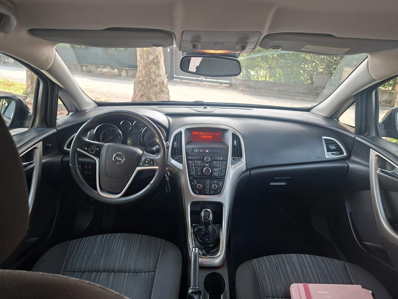 Opel Astra 1.3 Multijet cosmo 2010