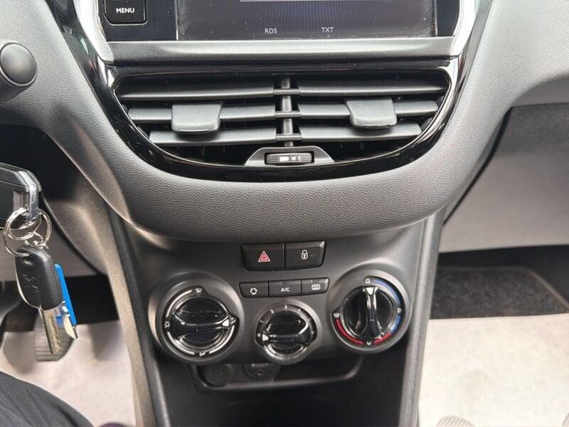 Peugeot 208 208 5p 1.6 bluehdi Allure 75cv