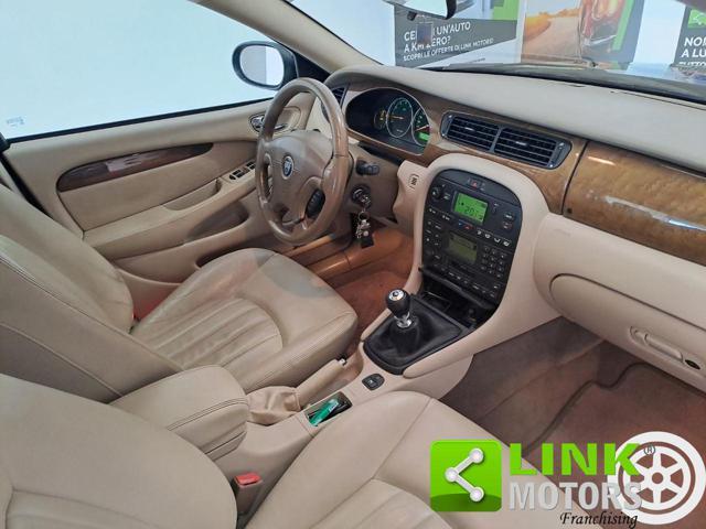 JAGUAR X-Type 4WD 2.5 V6 24V cat