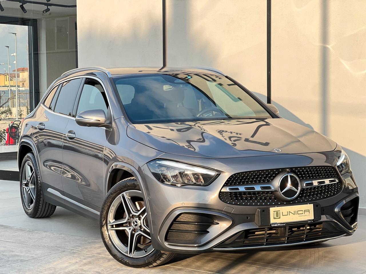 Mercedes-benz GLA 200 d 150cv AMG Premium UNICO PROPRIETARIO IVA ESPOSTA