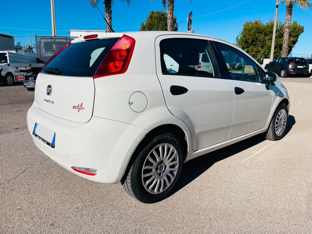 Fiat Punto 1.3 MJT II 75 CV 5 porte Lounge PER NEOPATENTATI