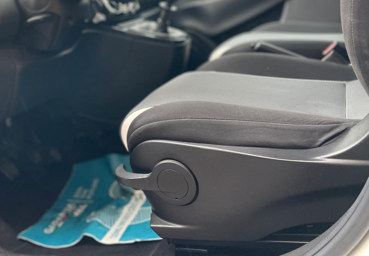 Lancia Ypsilon 1.2 69 CV 5 porte Platinum