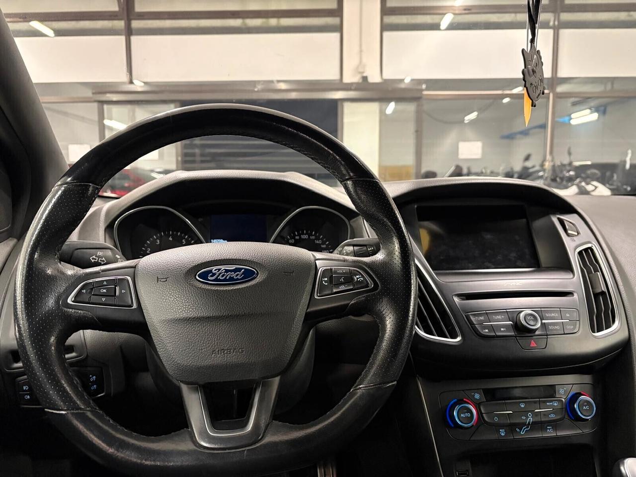 Ford Focus ST LINE 1.0 EcoBoost 125 CV 5 p.