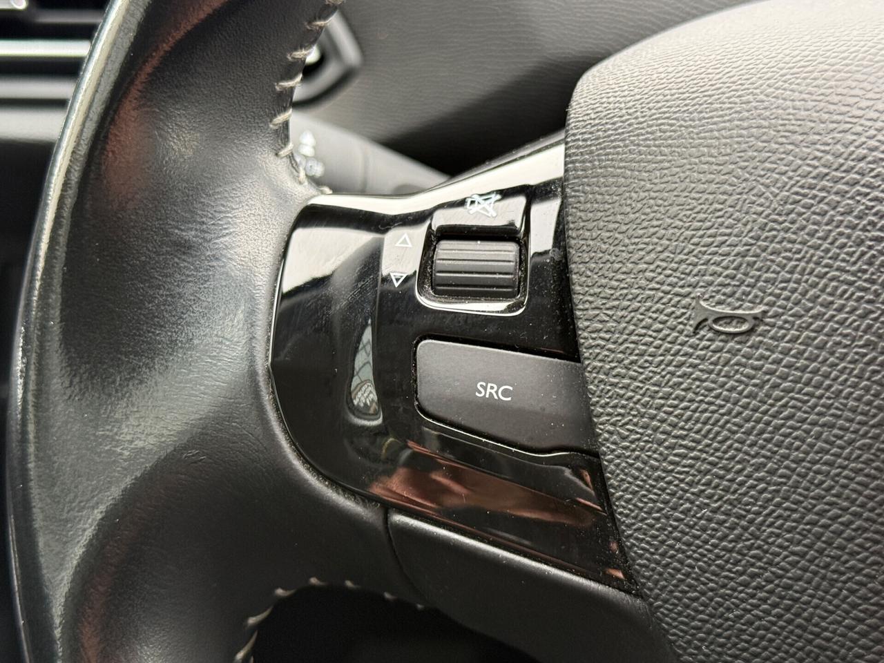 Peugeot 308 - 1.2 b. UNIPRO|DISTRIBUZIONE ESEGUITA