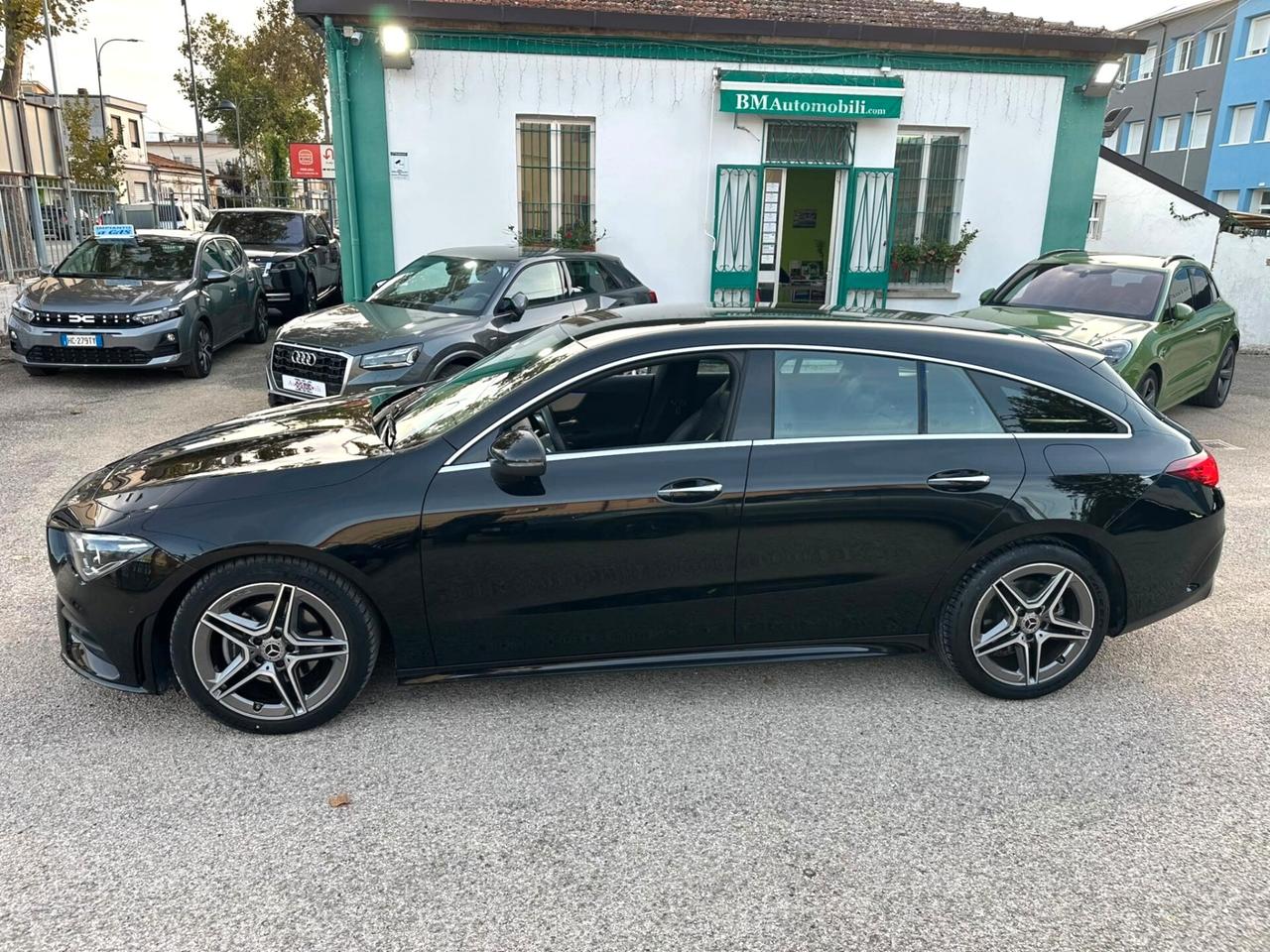 MERCEDES CLA 180D SHOOTING BRAKE PREMIUM AMG - AUTO - KAMERA - NAVI - LED