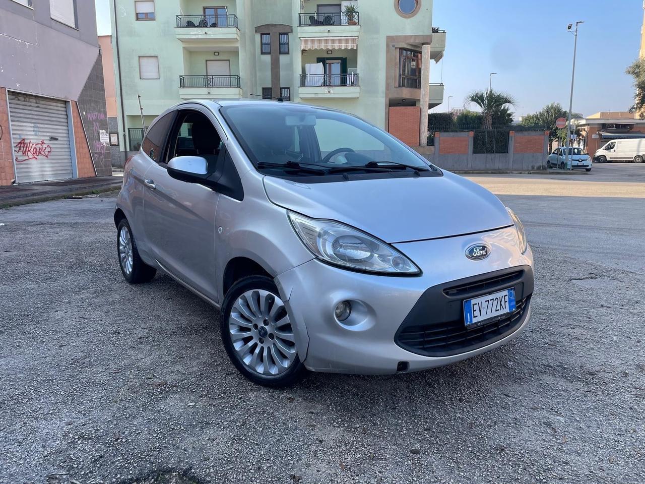 Ford Ka 1.3 TDCi 75CV Titanium Full Perfett