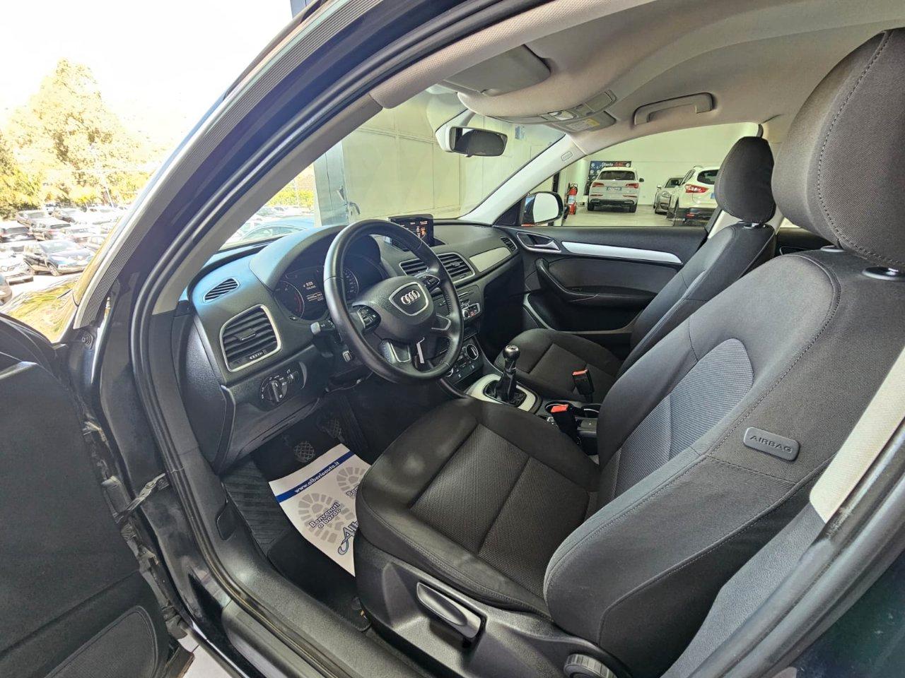 Audi Q3 2.0 tdi Business 120cv