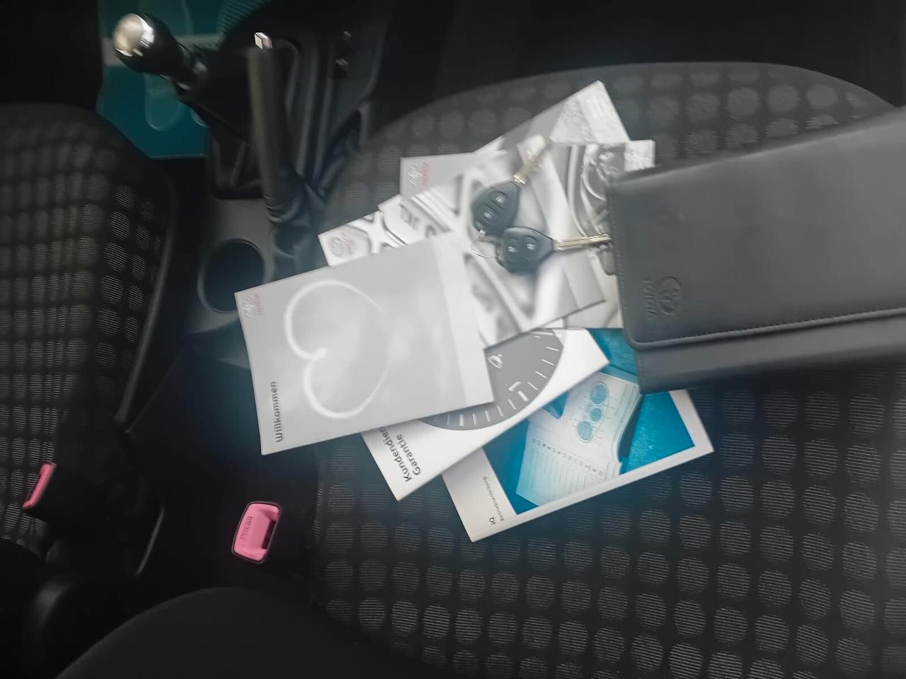 Toyota iQ 1.0 Sol