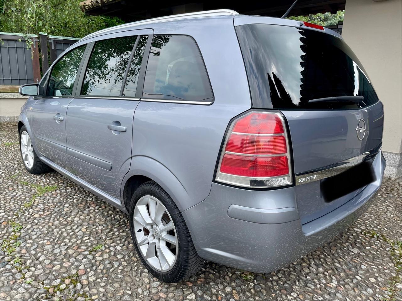 Opel Zafira 1.9 CDTI 120CV Cosmo *7 POSTI*