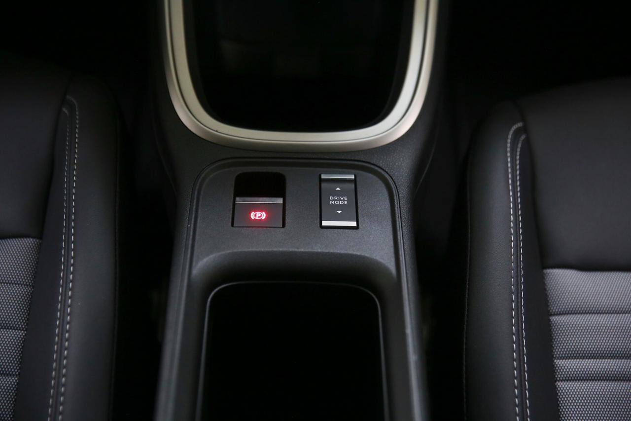 Jeep Avenger 1.2 Turbo 145 cv e-Hybrid 4xe Upland_NUOVA_KM0