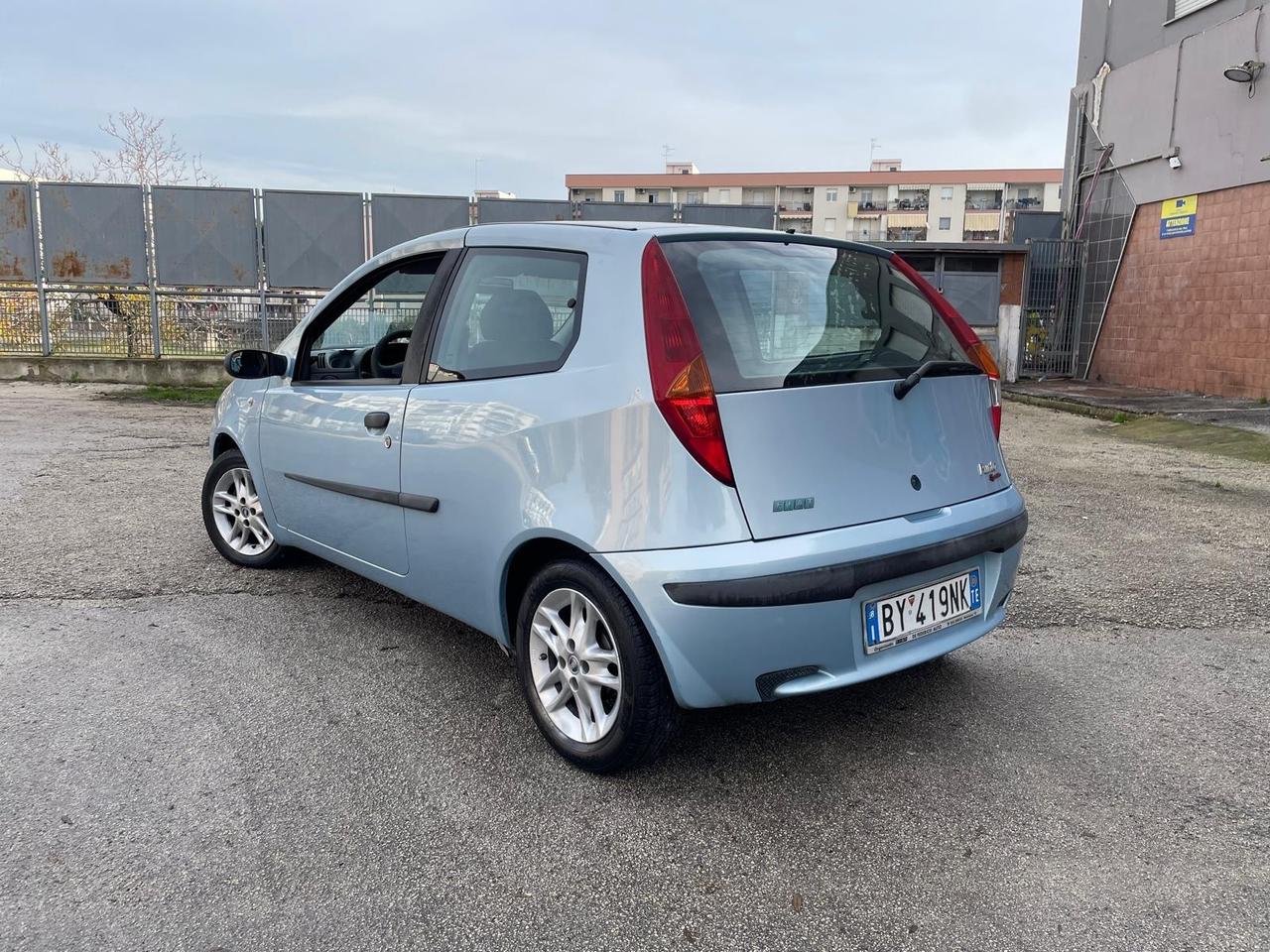 Fiat Punto 1.9 JTD 3 porte Sporting