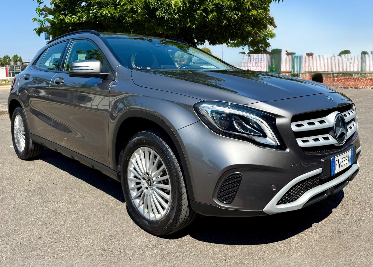 Mercedes GLA 180d Sport FARI LED-TELECAMERA