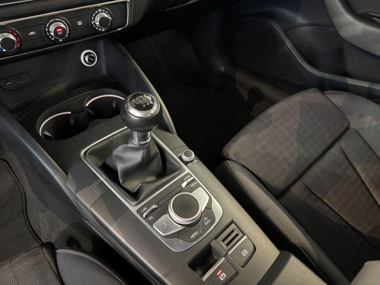 Audi A3 1.6 TDI 116 CV TETTO*CAMERA