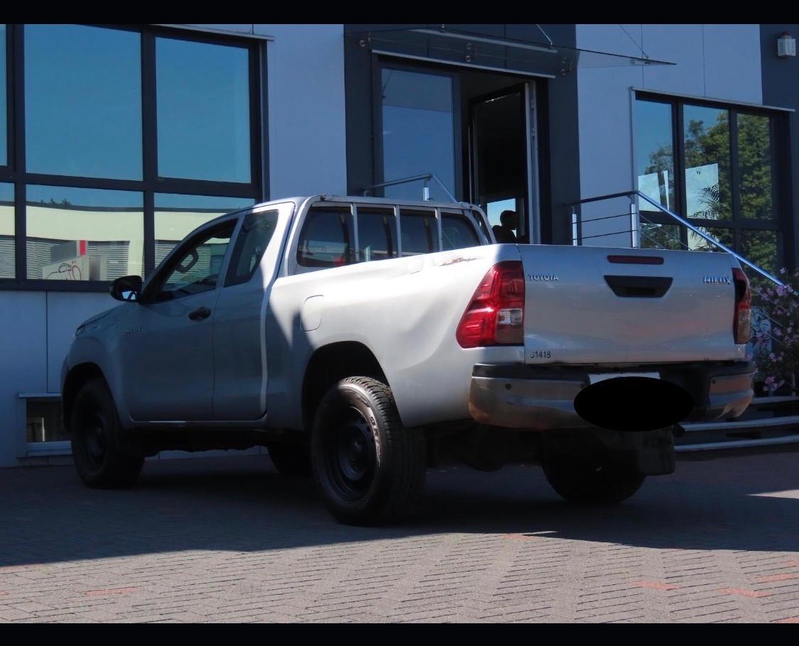 Toyota Hilux 2.4 D-4D 4WD 2 porte Extra Cab Comfort