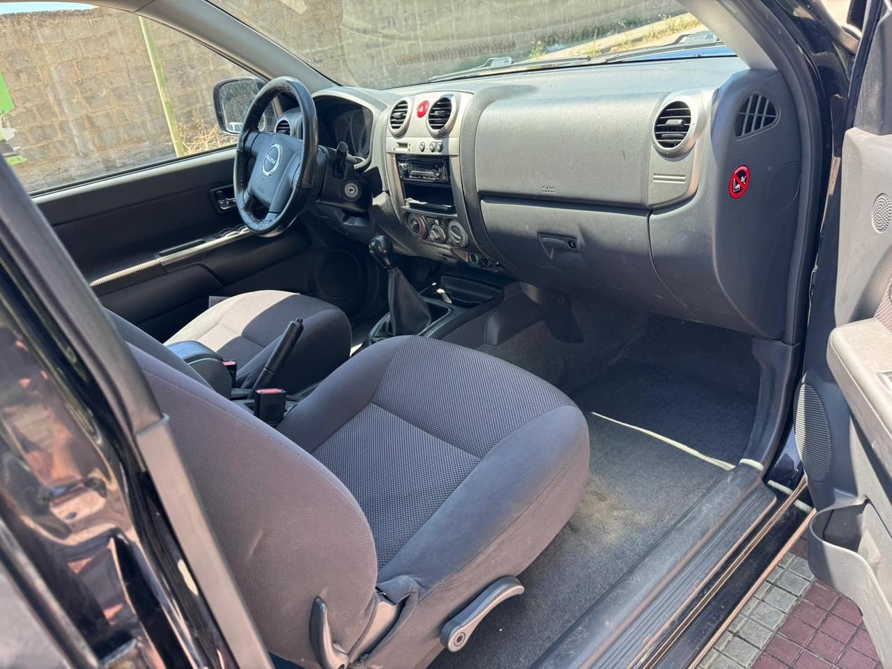 Isuzu D-Max 2.5 TD cat Space Cab 4WD Pick-up LS EU4
