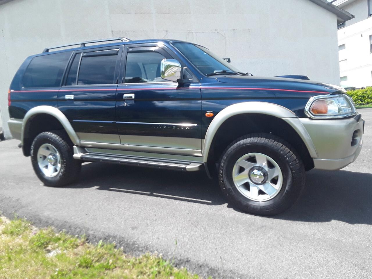 Mitsubishi Pajero Sport 2.5 TDI GLS Target