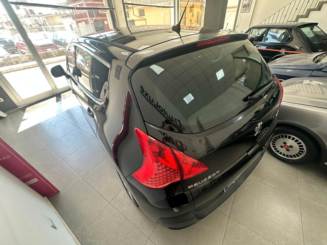 Peugeot 3008 2.0 HDi 150CV Outdoor