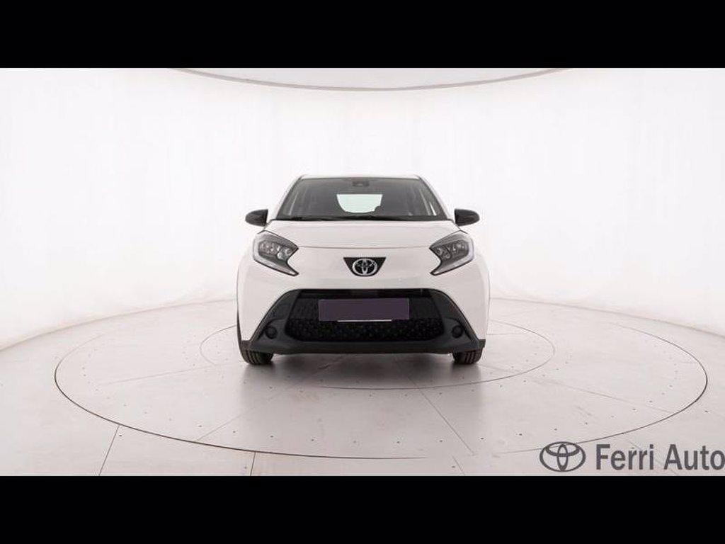 TOYOTA Aygo x 1.0 active 72cv del 2024