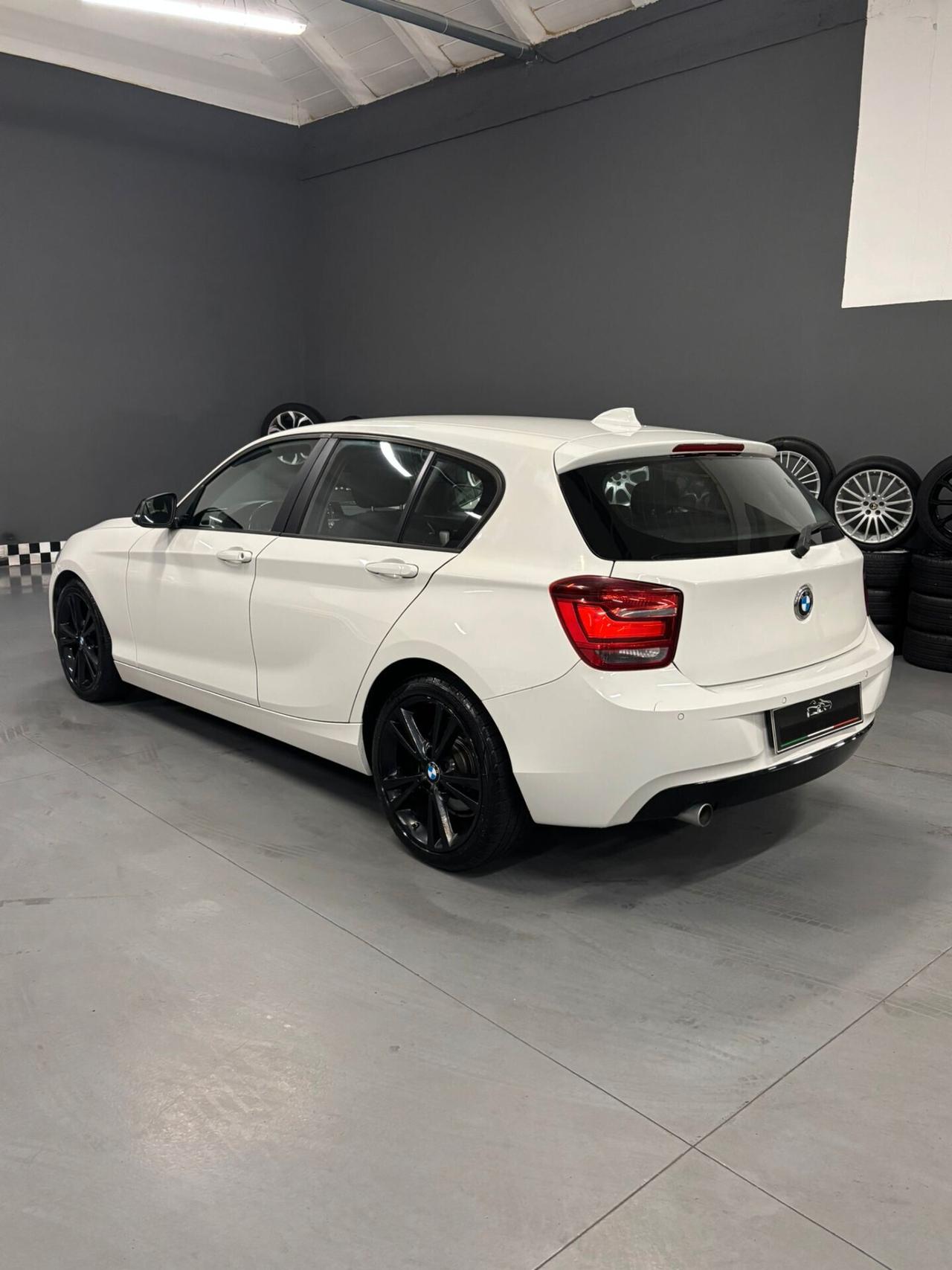 Bmw 118 118d 5p. Msport