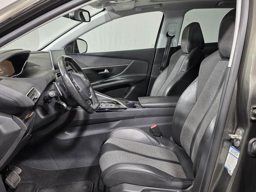 Peugeot 3008 1.2 puretech t. Active s&s 130cv eat6