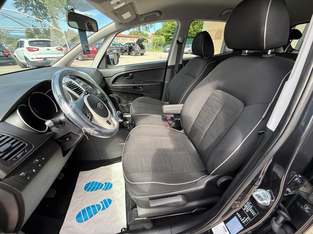 Kia Venga 1.4 CRDi 90CV - Neopatentati