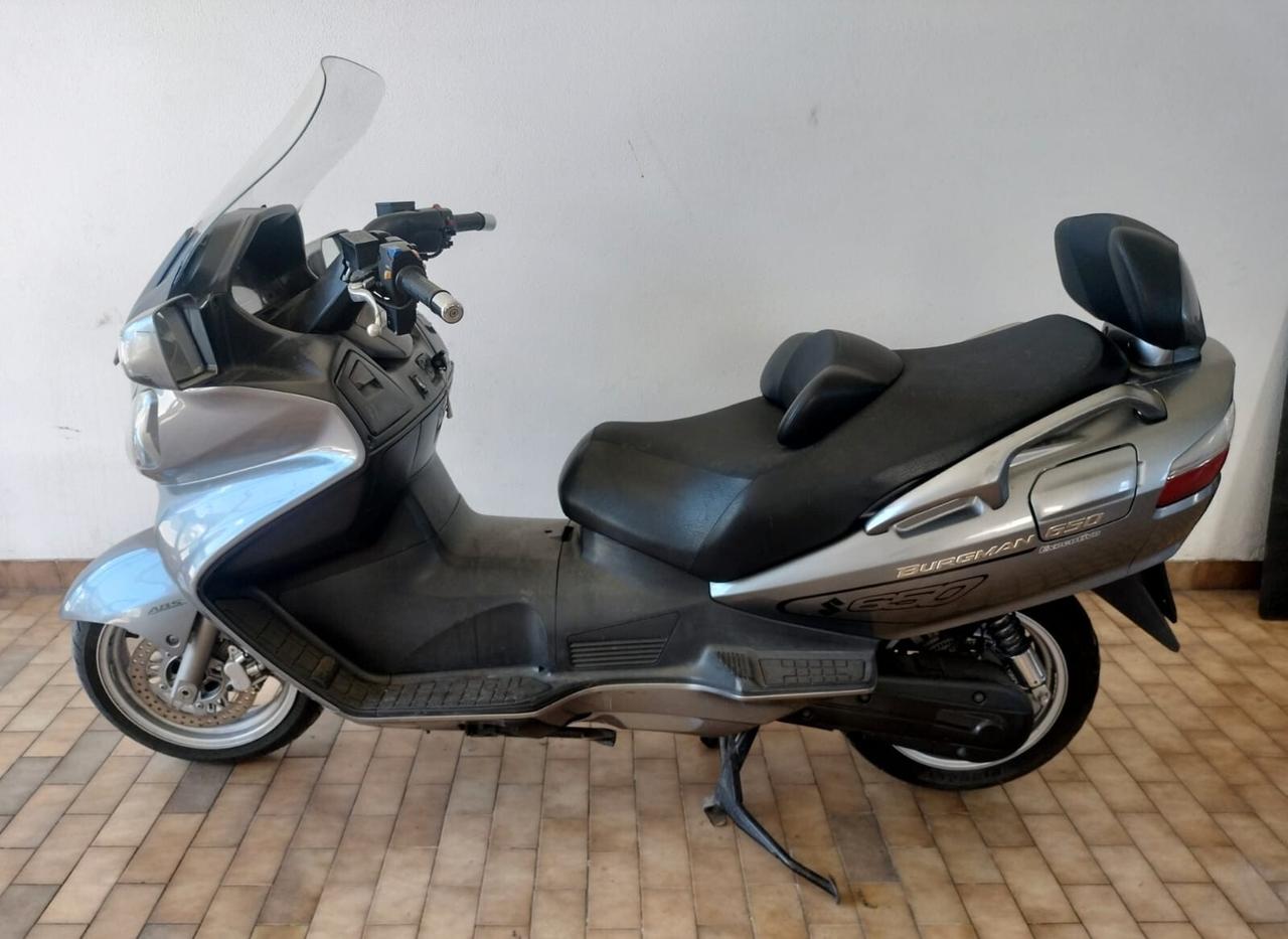 Suzuki Burgman 650 Executive