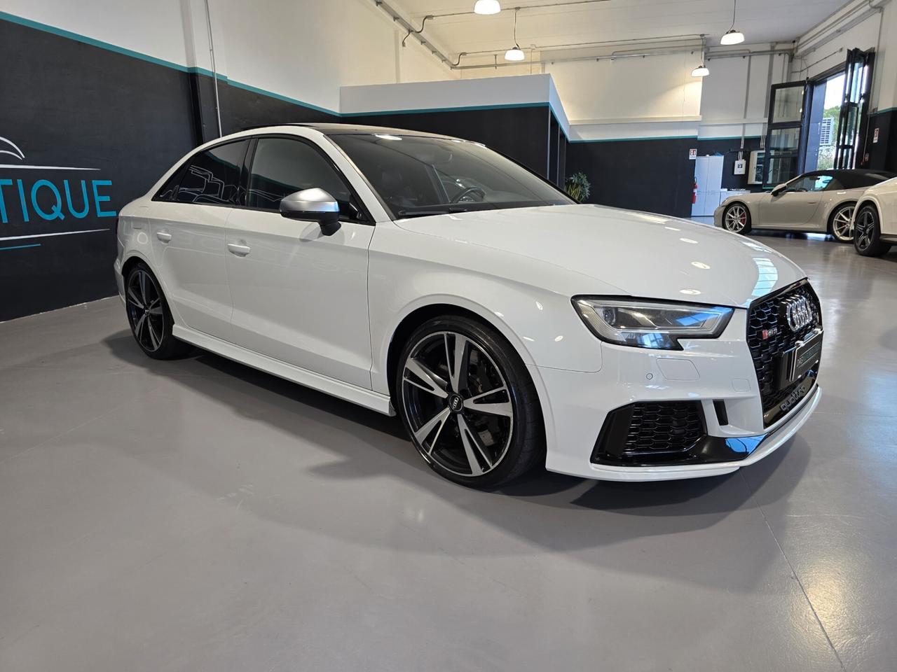Audi RS 3 Sedan SCARICHI RS/TETTO/ALCANTARA