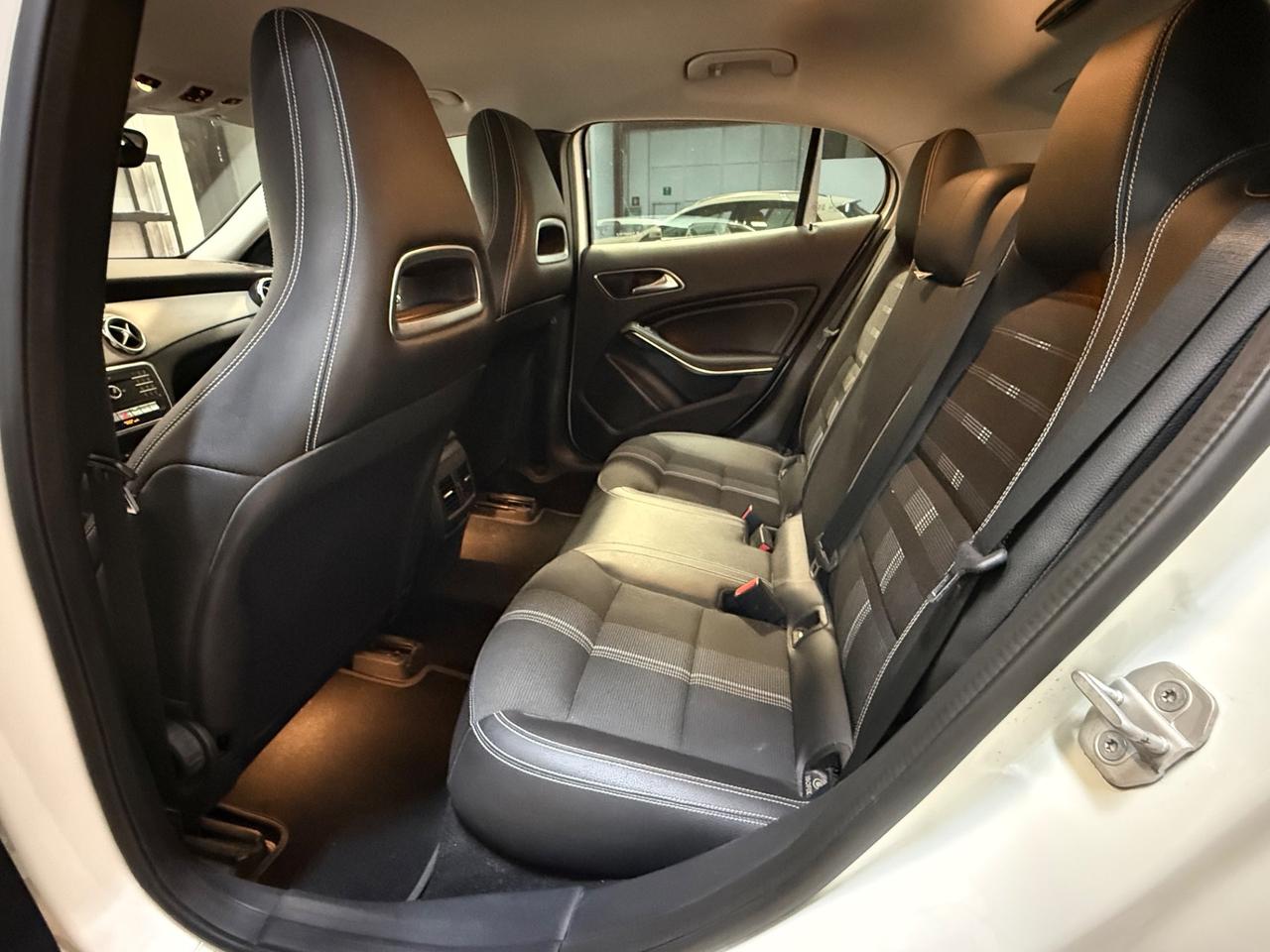 Mercedes-benz GLA 200 d Automatic Premium