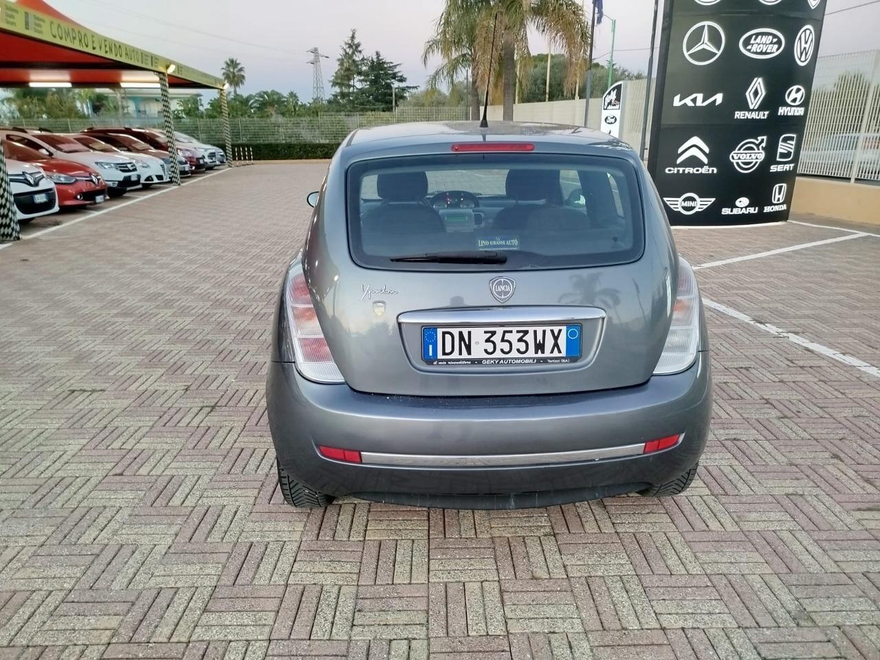 Lancia Ypsilon 1.2 Platino