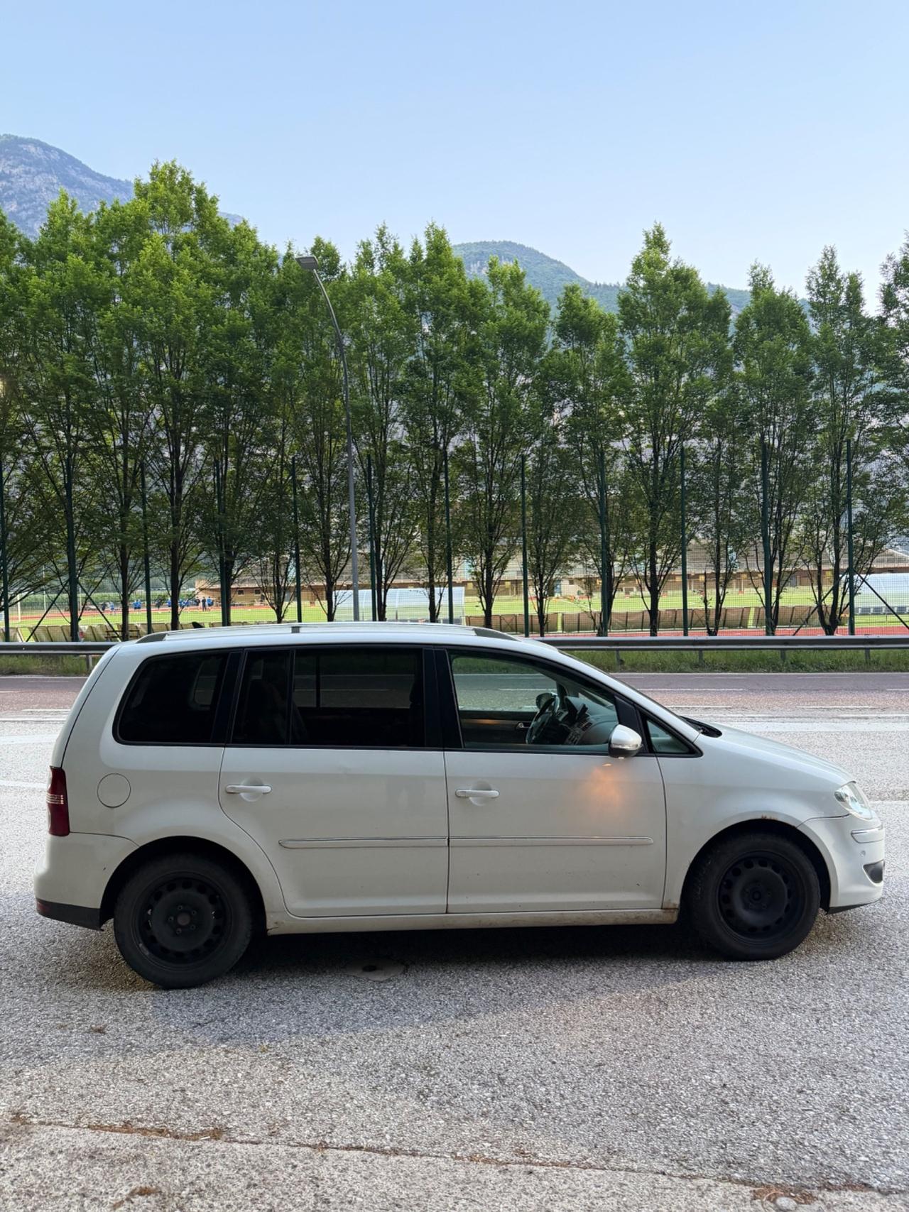 Volkswagen Touran 2.0 TDI DPF Highline