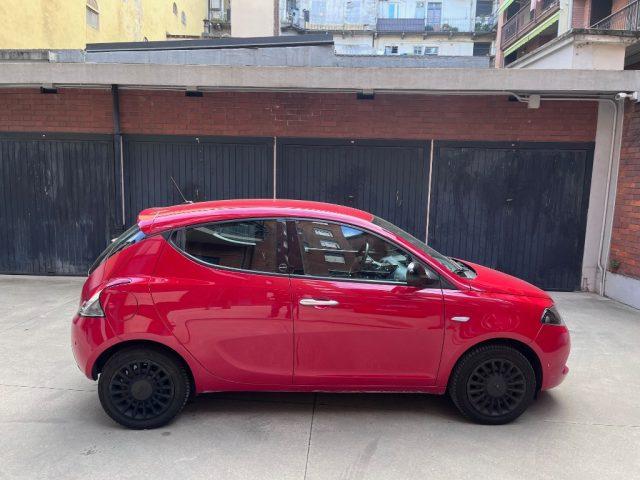 LANCIA Ypsilon 1.0 FireFly 5 porte Hybrid Ecochic Silver