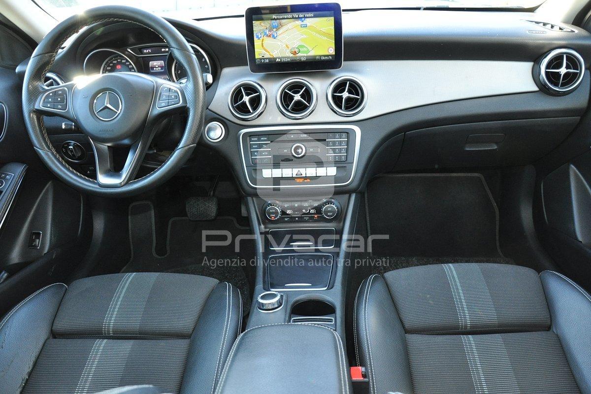 MERCEDES GLA 180 d Automatic Sport