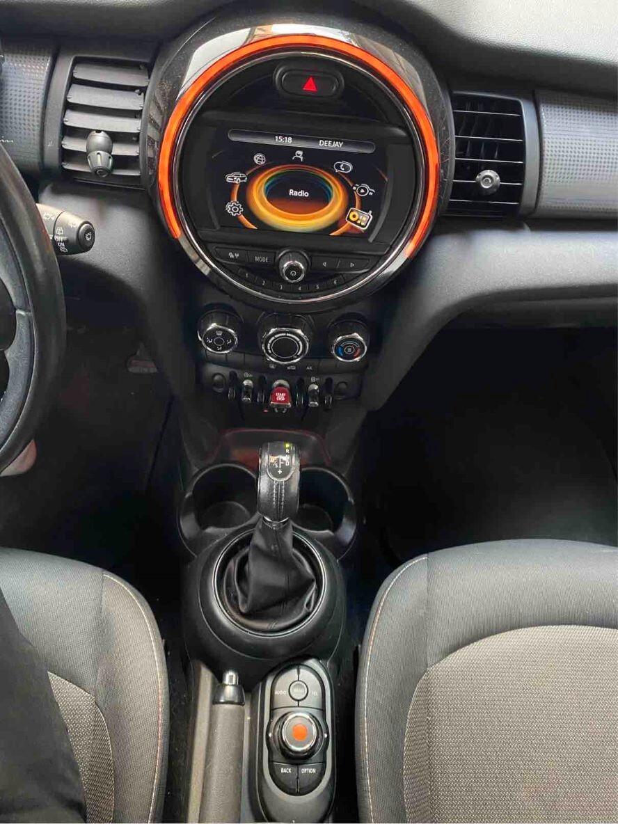 Mini 1.5 Cooper D 5Porte CAMBIO AUTOMATICO