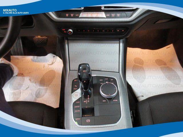BMW 318 D Touring Business Advantage AUT EU6