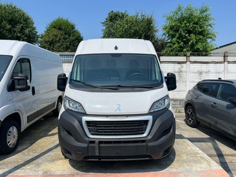 Peugeot Boxer Boxer 335 2.2 BlueHDi 140 S&S L3H2 (IVA ESCL.)