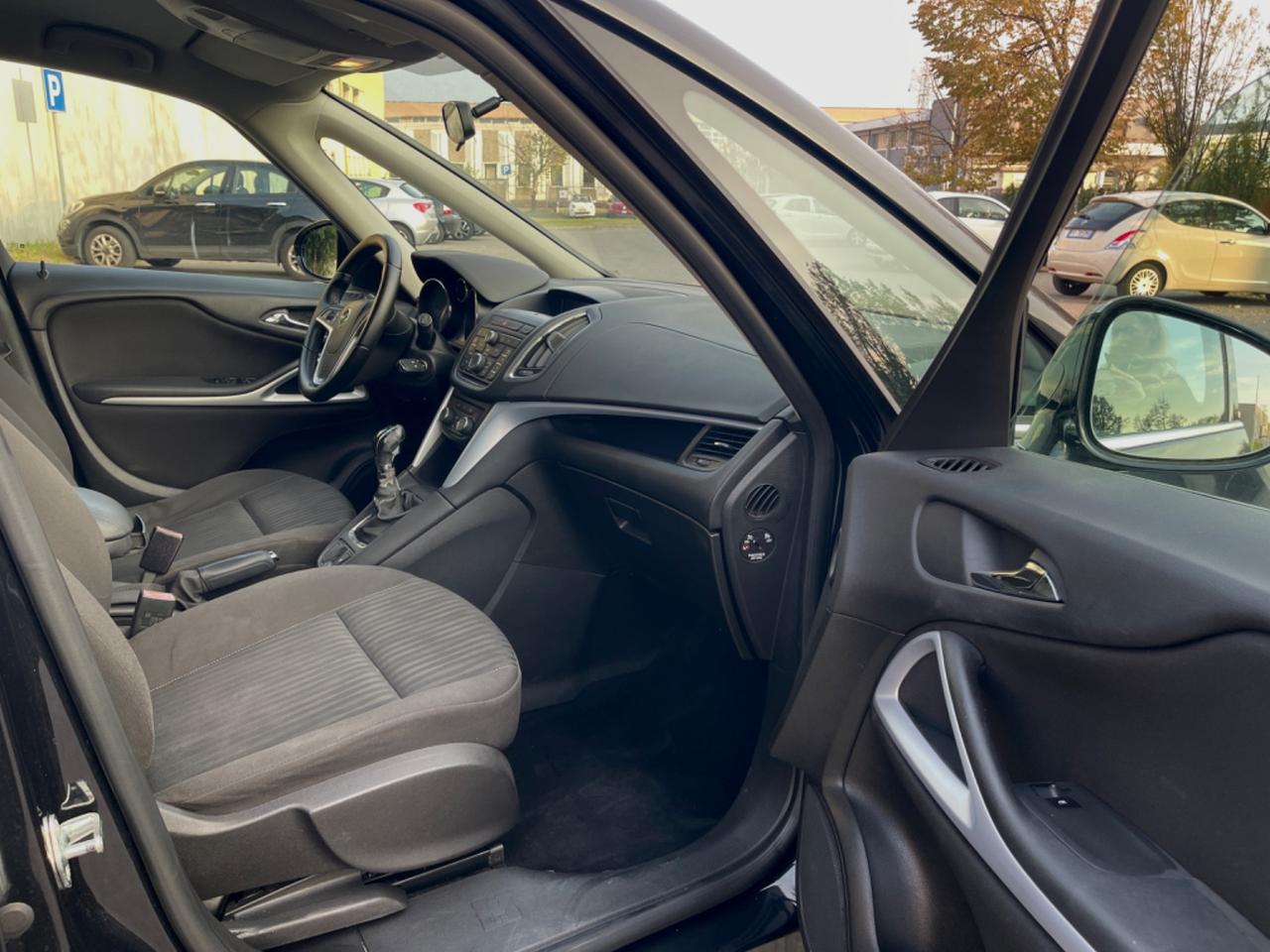 Opel Zafira Tourer 1.4 Turbo 140CV GPL Cosmo