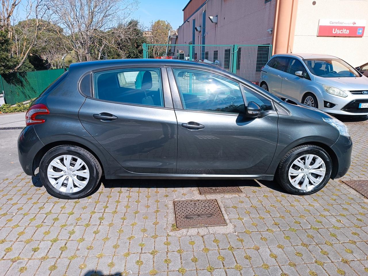 Peugeot 208 PureTech 5 porte Active