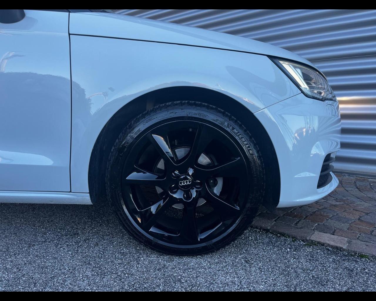 AUDI A1 SPORTBACK 1.4 TDI METAL PLUS S-TRONIC