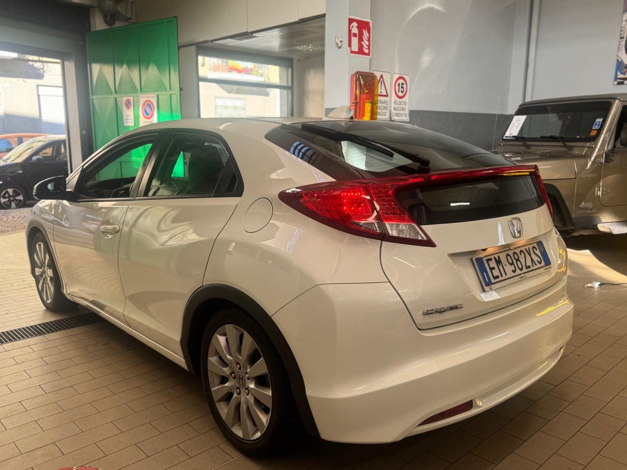 Honda Civic 1.4 i-VTEC Sport
